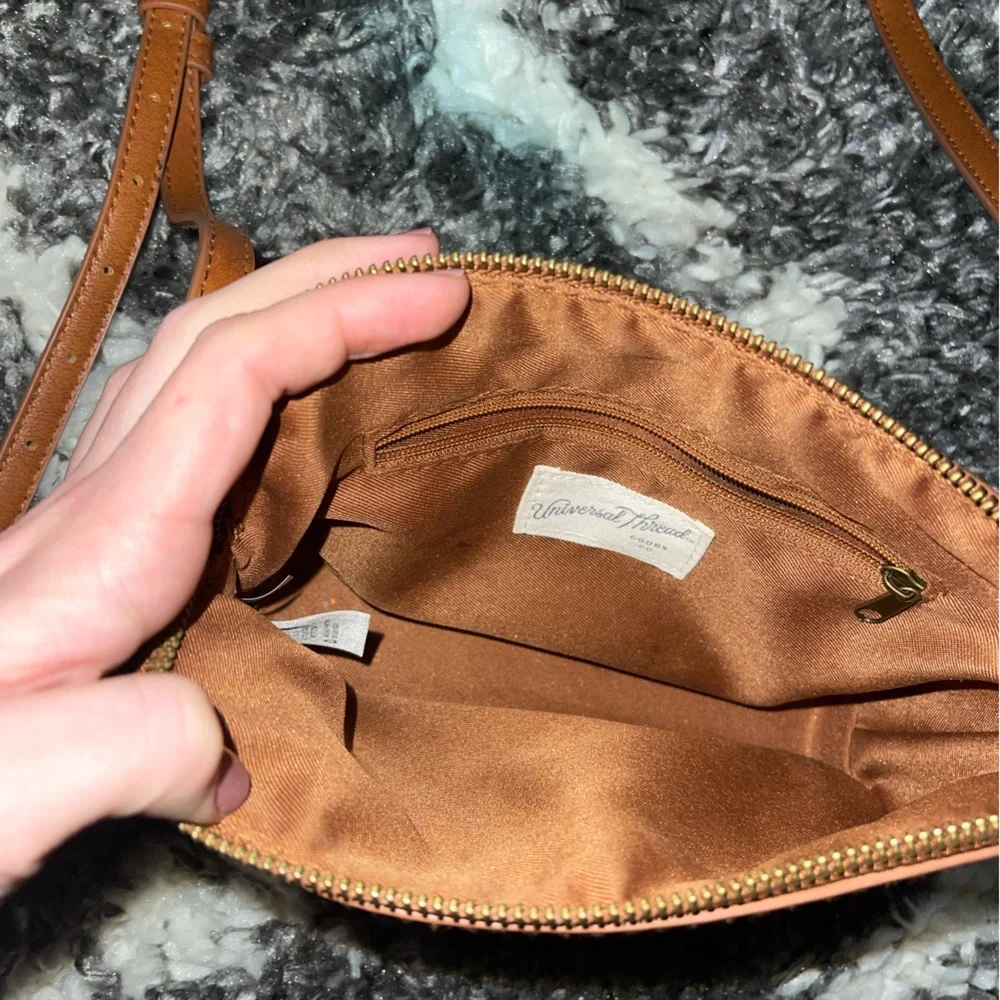 purse! used a couple times! - Picture 2 of 2